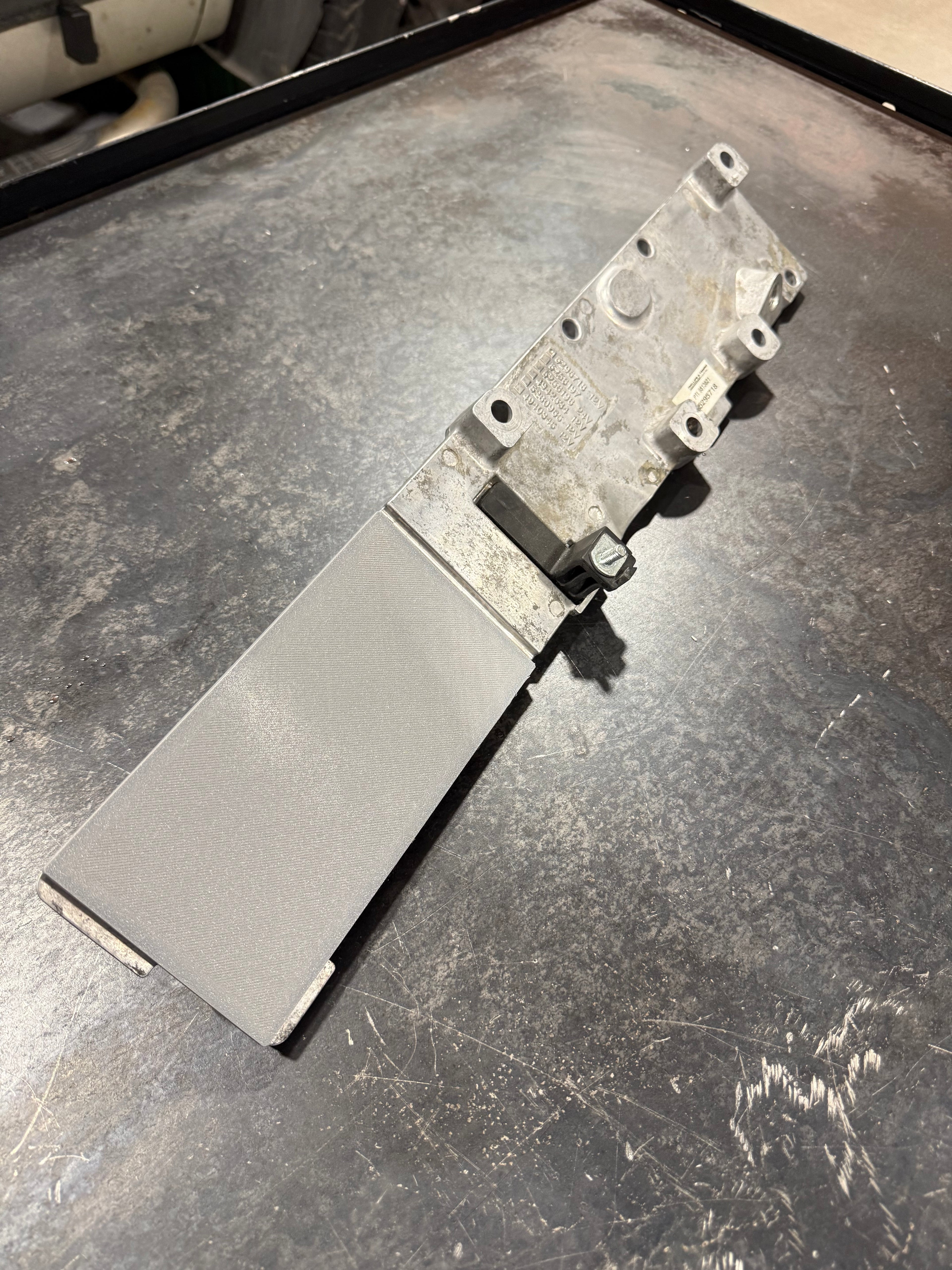 Cummins 6.7 grid heater plate